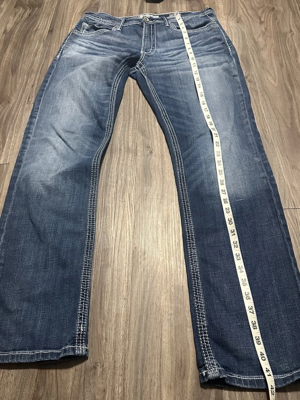 BKE Men’s Jeans Size 31 Medium Blue Distressed Bootcut Denim Western Style.